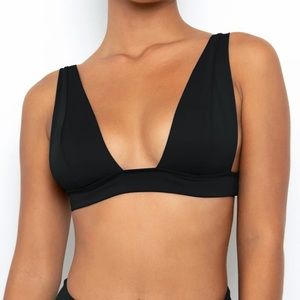 NOVAH SWIMWEAR. Black largo top NWT